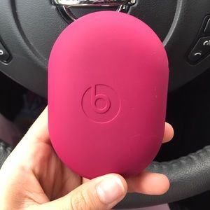 Beats solo wireless case